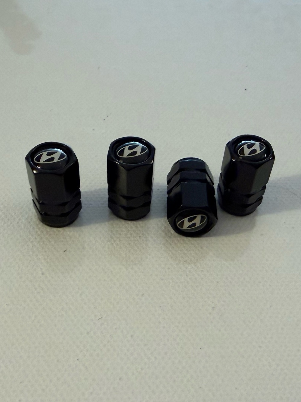 Hyundai Valve Stem Caps in Black Set of 4 NWT